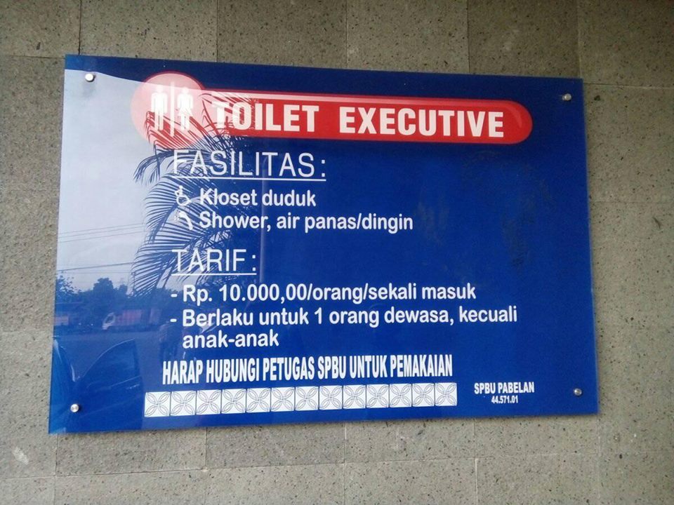 Trend Toilet SPBU Executive, Ada Shower Air Panasnya Loh..!! 1 Toilet Executive ada shower air panas