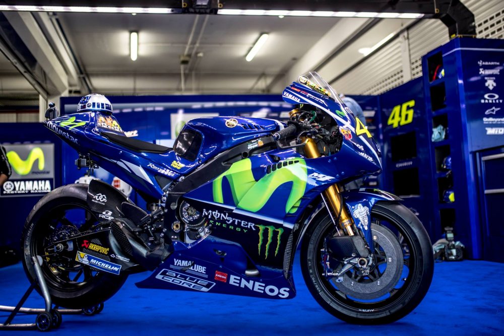 Ada Yang Unik Dengan Motor Rossi dan Vinales di Valencia !! 10 movistarystarwars