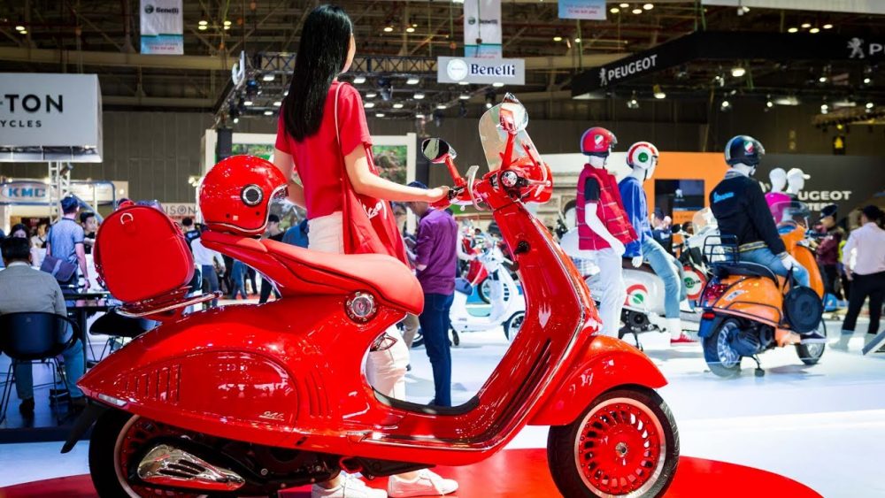 Vespa Special Edition 946 Red Dibanderol Seharga Mobil 1 Vespa Special Edition 946 Red Dibanderol Seharga Mobil