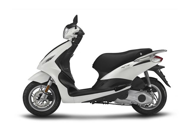 10 Sepeda Motor Yang Terkena Recall di Tahun 2017 5 Piaggio FLY 150 3V