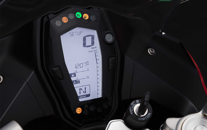 TVS Apache RR 310 Inspirasi Bentuk Ikan Hiu, Spesifikasi Lengkap Warna dan Harga !!! 5 2018 TVS Apache RR310 - Dashboard