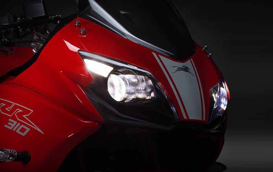 TVS Apache RR 310 Inspirasi Bentuk Ikan Hiu, Spesifikasi Lengkap Warna dan Harga !!! 6 2018 TVS Apache RR310 - Headlight