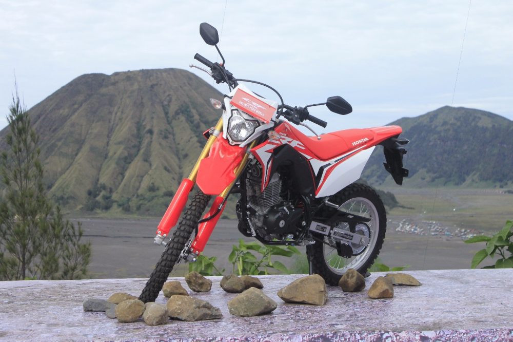 10 Motor Baru Yang Brojol di Tahun 2017 8 Launching Honda CRF150L Jawa Timur1
