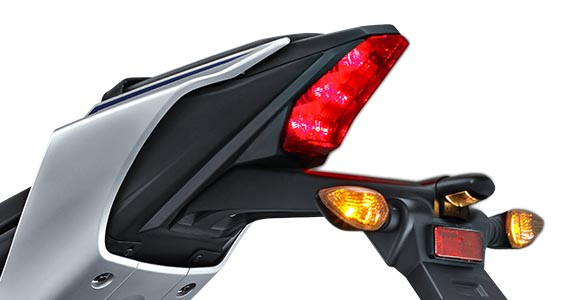 All New R15 India Dijual Tanpa USD dan ABS Kenapa Konsumen Pasrah ? 4 Tail Light LED YZF R15 V3