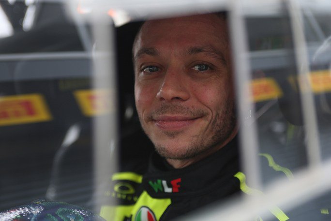 Valentino Rossi Kena Penalti, Hukuman 10 Detik di Monza Rally Show 1 Valentino Rossi Monza Rally