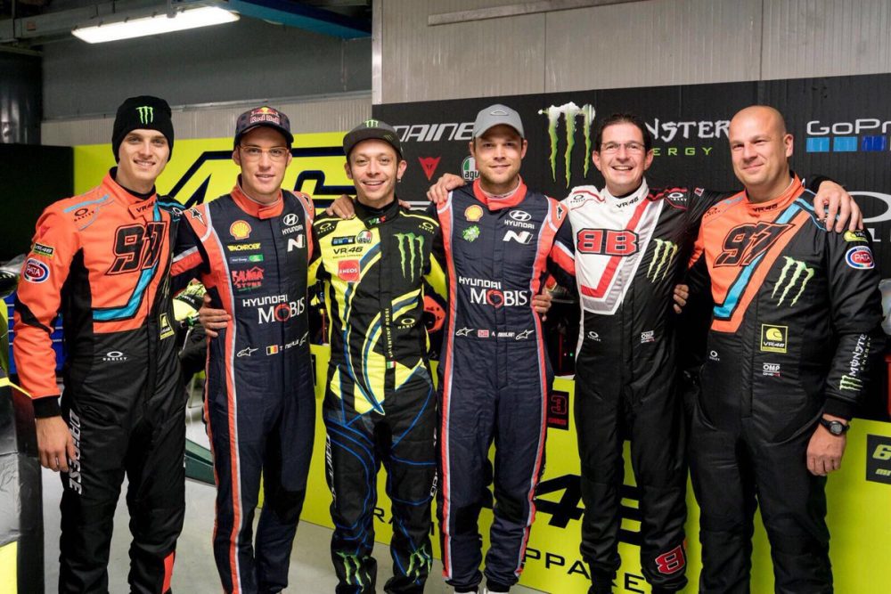 Valentino Rossi Latihan Monza Rally Show Tenteng Helm Huichol 3 Valentino Rossi Latihan Monza Rally Show