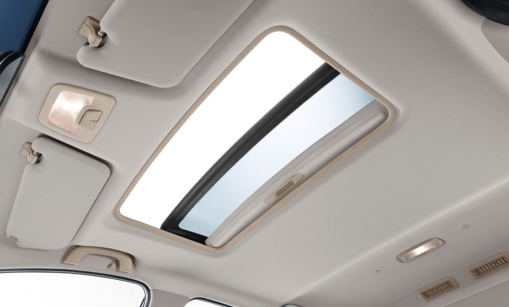Wuling Cortez Belum Diproduksi Tapi Sudah Banyak yang Pesan 2 Wuling Sunroof