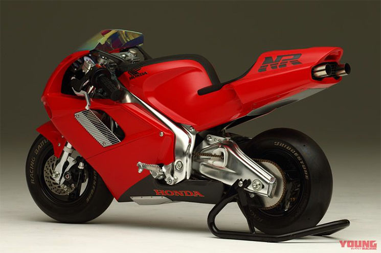 Ketika Honda RC212V dan Fireblade di Bonsai