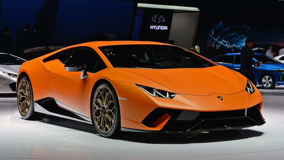 Ini Besaran Kenaikan Pajak Mobil Mewah yang Baru 1 lamborghini-huracan-performante