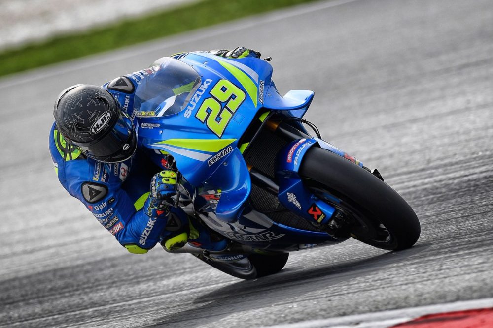 Unik, Lucu, Futuristik Inilah Model Aerofairing MotoGP 2018 7 Fairing Suzuki MotoGP 2018