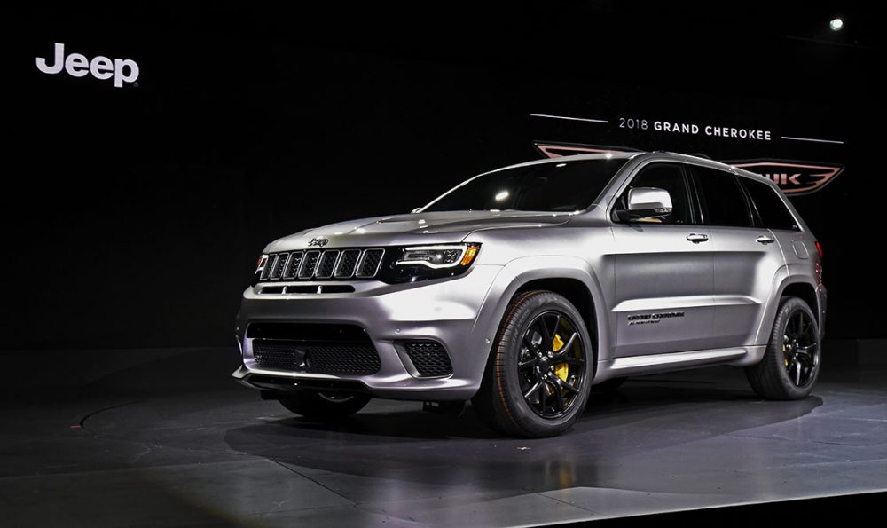 10 Mobil SUV Tercepat di Dunia 1 jeep grand cherokke trackhawk 2018