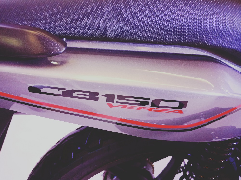 CB150Verza