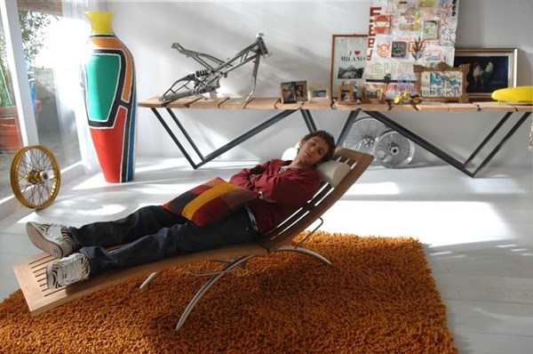 Rossi Juga Manusia, Percaya Takhayul dan Suka Bermalasan 4 Rossi tidur Nyenyak