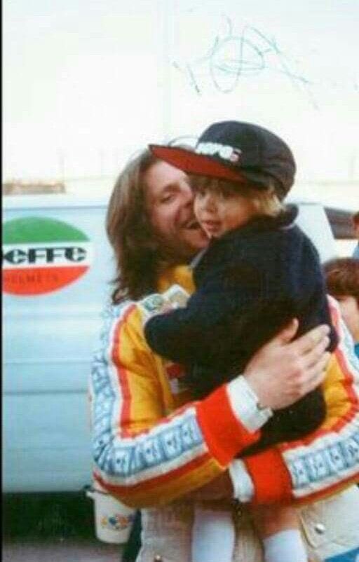 Edisi Spesial Ulang Tahun Rossi, Pilihan Sejak Kecil 2 Edisi Spesial Ulang Tahun Rossi, Pilihan Sejak Kecil