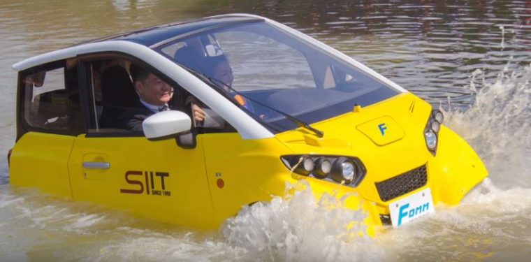 Perusahaan Jepang Buat Mobil Yang Bisa Mengapung di Air 1 fomm corp floating car