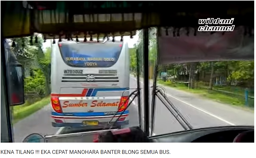 Seremmm... Bus Cepat EKA Manohara Manuver Gila !!! 1 Bus Cepat EKA Manohara Manuver Gila !!!