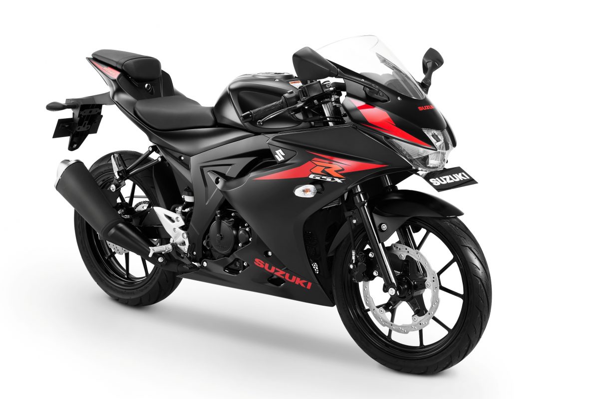 Inilah Tampilan Baru Suzuki GSX-R150, Makin Stylish Bro !! 7 GSX-R150 Shuttered Key - Solid Black