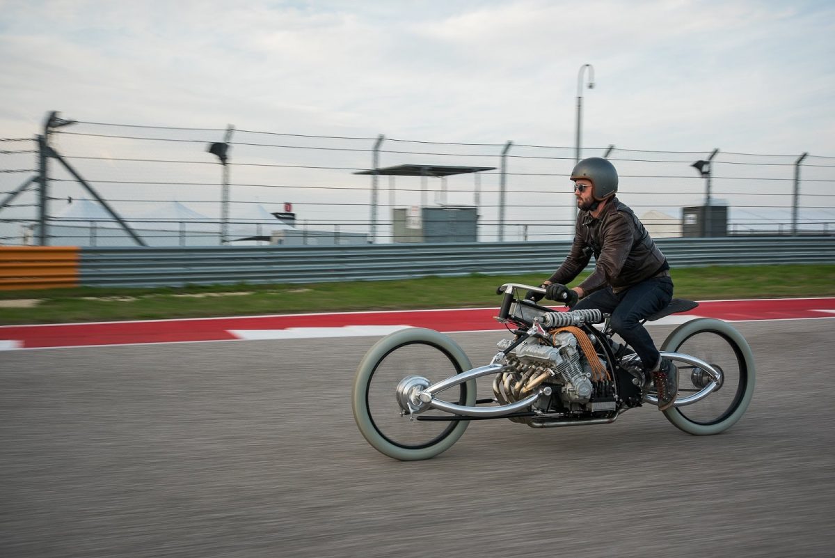 Modifikasi 'Kebangkitan' 1980 Honda CBX 6 Silinder 5 Modifikasi Kebangkitan 1980 Honda CBX 6 Silinder 4