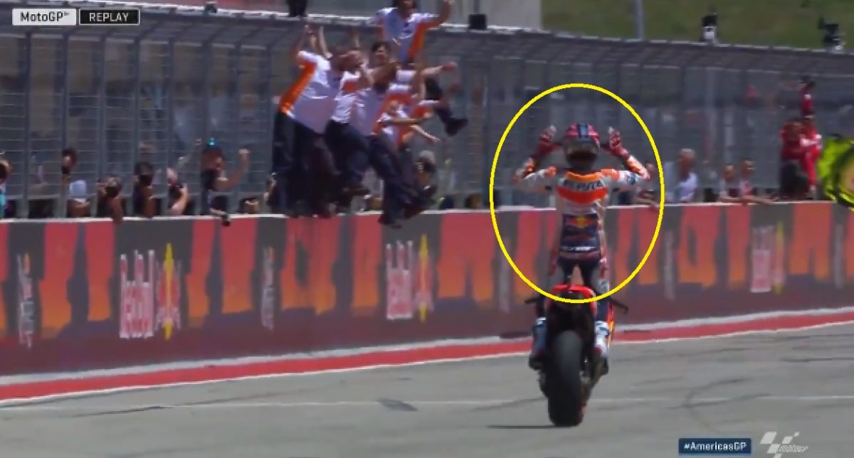 Selebrasi Marc Marquez di GP Austin Ini Bikin Senang Fans Valentino Rossi 2 Selebrasi Marc Marquez COTA