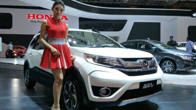 Honda BR-V Dapat Pembaruan, Tidak Kurangi Produksinya ? 2 honda-br-v-di-iims-2018