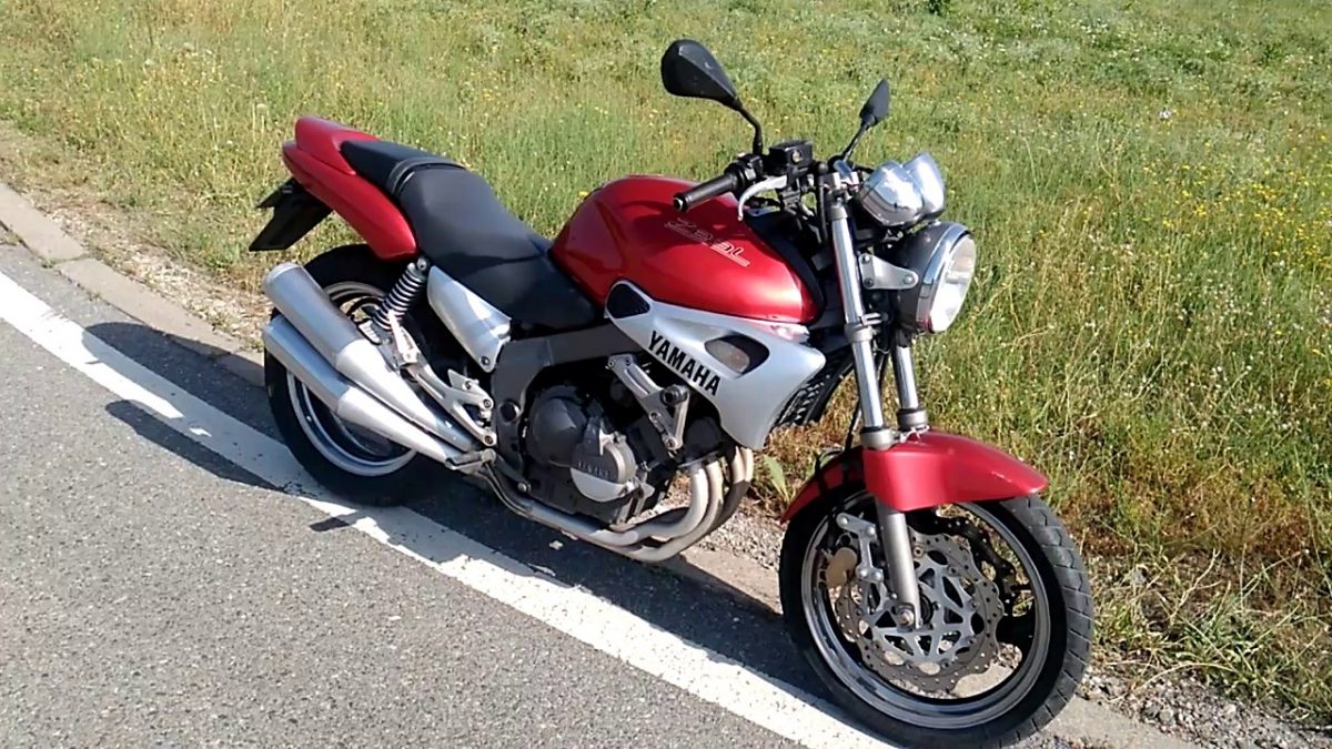 Yamaha FZX-250 ZeaL 4 Silinder, Hanya Berumur 8 Tahun 3 Yamaha FZX 250 Zeal 1