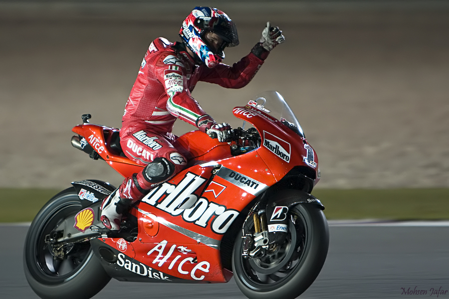 Stoner Pembalap Terkuat yang Pernah Dimiliki Ducati! 2 casey stoner 2008