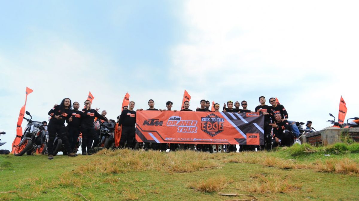 KTM Orange Tour Jakarta Cileteuh 1