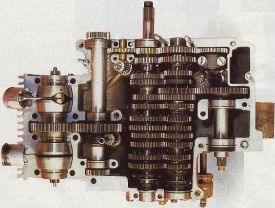 Transmisi Suzuki RK67