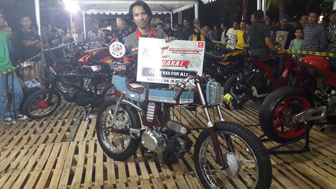Ketika Motor Honda Bebek Karisma Menjelma Jadi Cafe Racer 1 motor bebek honda jadi cafe racer