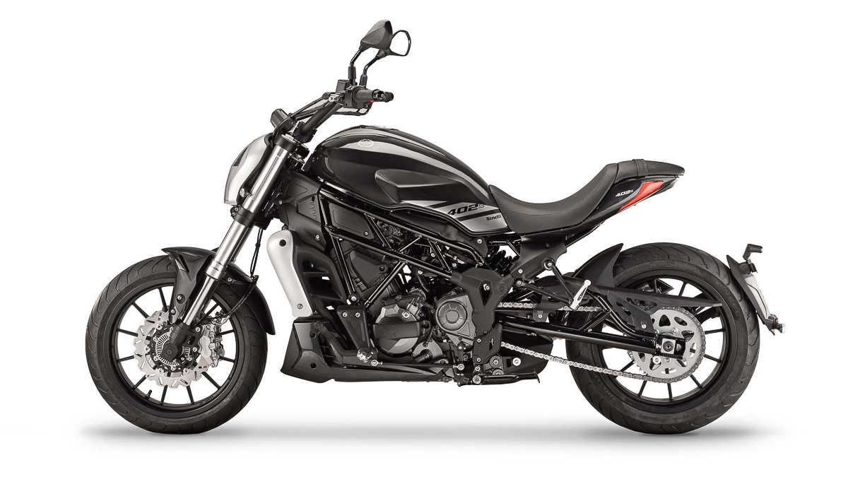 2018 Benelli 402S cruiser mini XDiavel 2