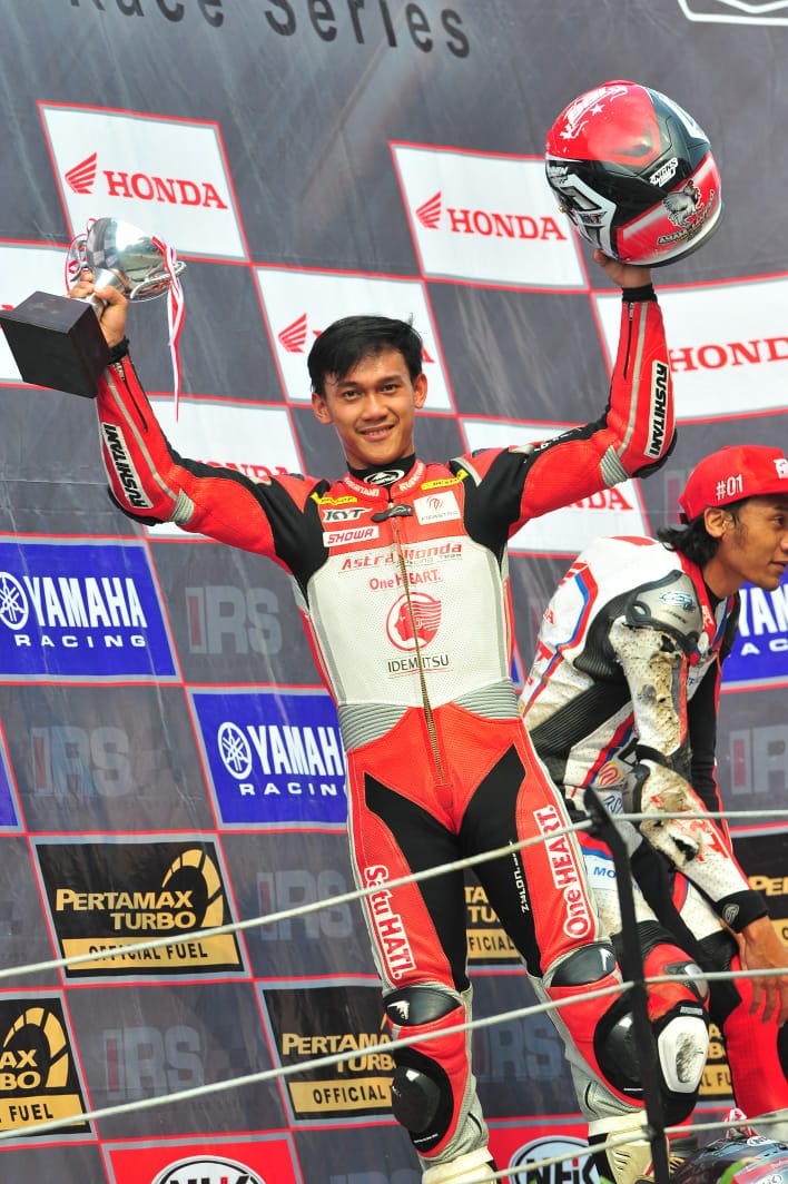Geber Honda CBR250RR Awhin Sanjaya Sabet Double Podium di IRS Putaran Ketiga 3 Awhin Sanjaya Sabet Double Podium di IRS Putaran Ketiga 1