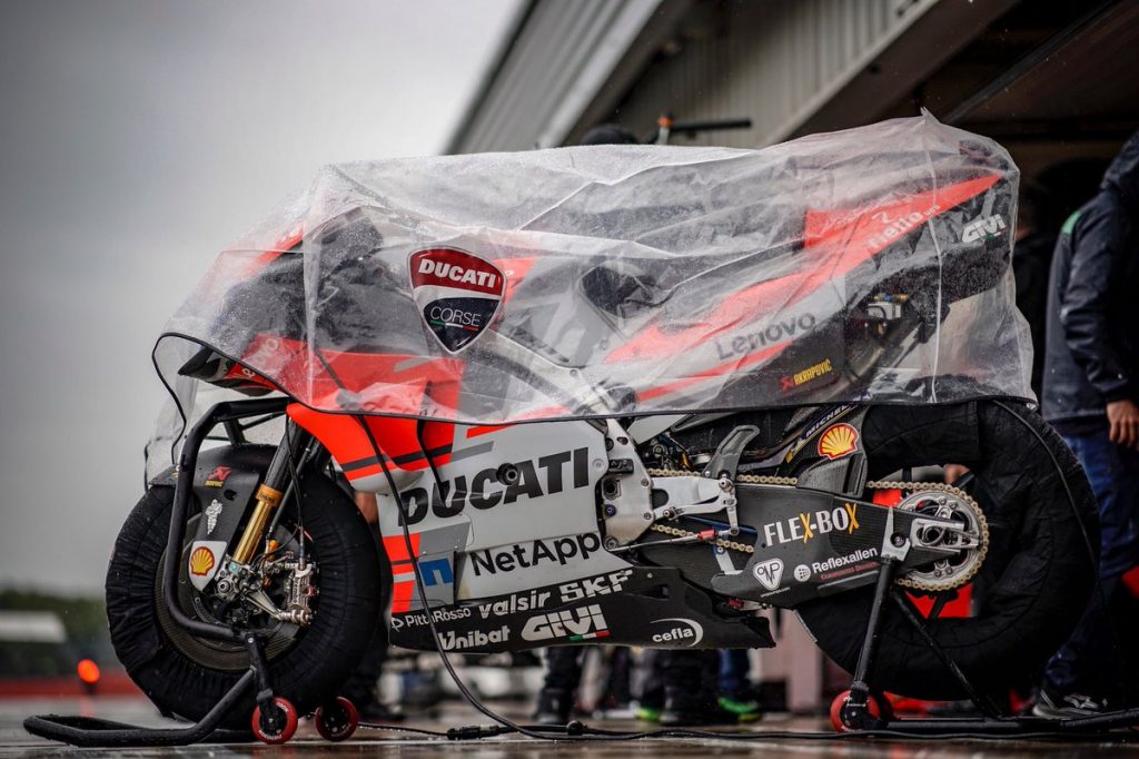 Mengapa MotoGP 2020 Silverstone Dibatalkan Sedangkan Balap Mobil F1 Tidak? 4 Ducati Setuju Balapan Senin di Silverstone Namun Kalah Suara