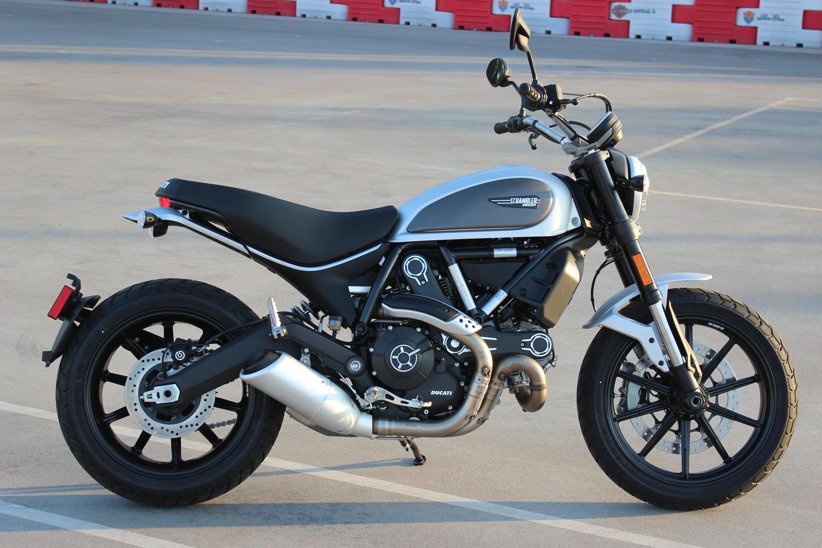 Penjualan Sepeda Motor Ducati Tembus 48 Ribu Unit! 1 Penjualan sepeda motor Ducati