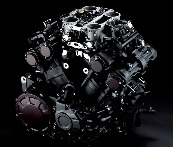 Valentino Rossi Peringatkan Yamaha dan Mesin V4 Terbaru 4 Engine Yamaha V