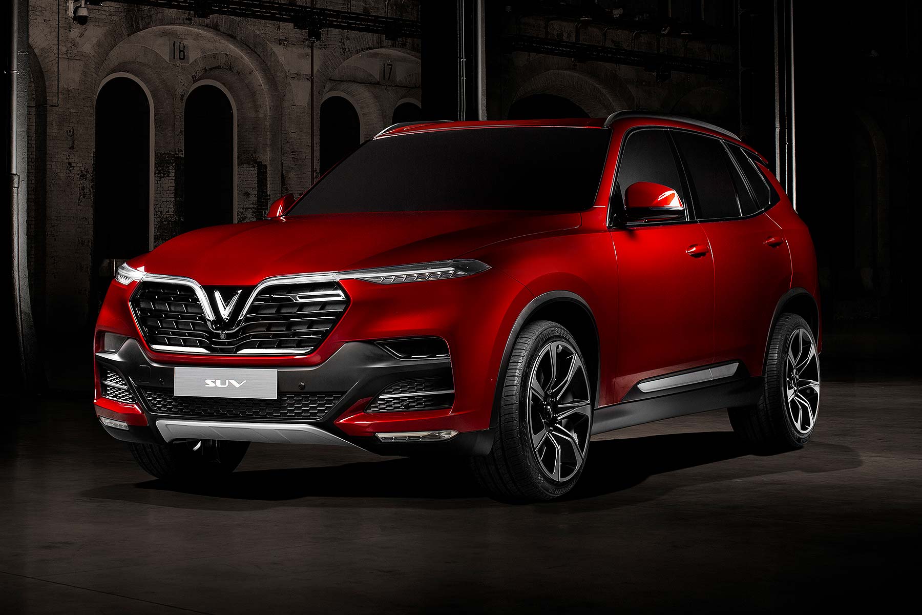 Peluncuran Mobnas Vietnam VinFast Dihadiri David Beckham 2 SUV vinfast