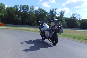 BMW Bikin Motor Otonom Tanpa Pengendara 2 motor otonom bmw r1200gs
