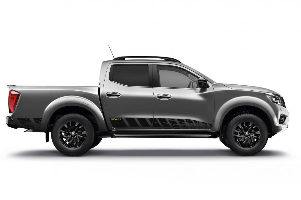 Nissan Navara Edisi Spesial N-Guard, Elegan dan Gagah 2 nissan navara n guard grey