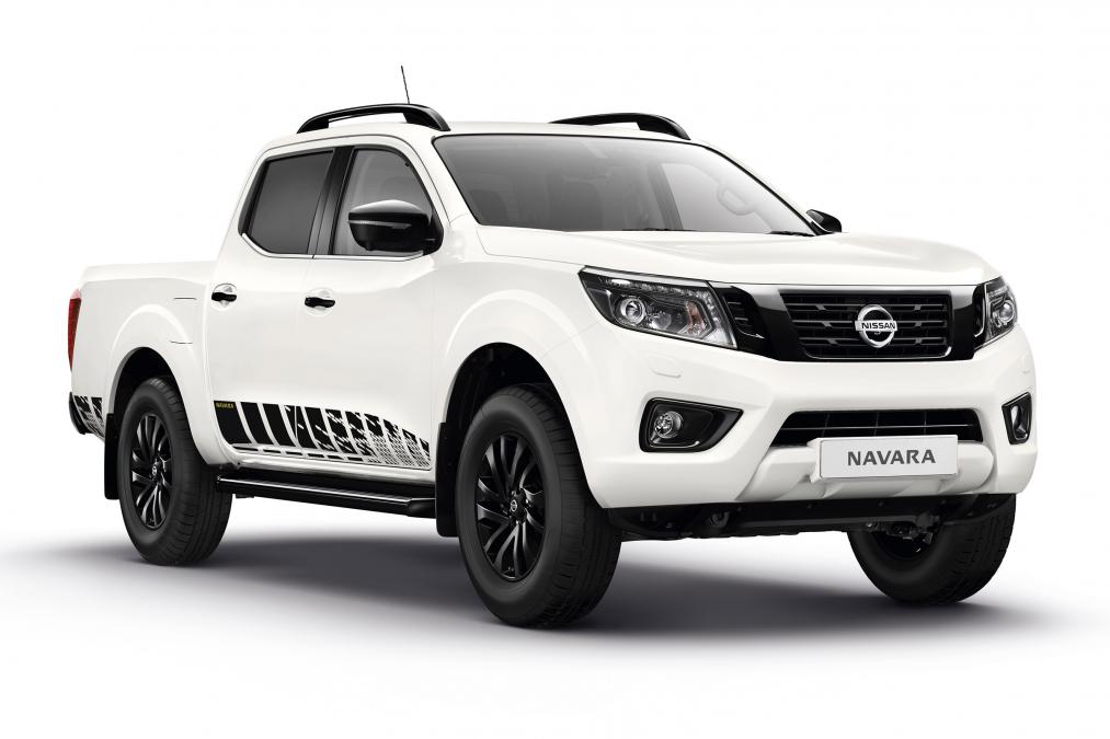Nissan Navara Edisi Spesial N-Guard, Elegan dan Gagah 1 nissan navara n guard white