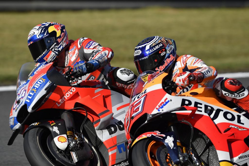Andrea Dovizioso Tantang Marquez Tukar Motor Honda dengan Ducati, Berani? 3 Andrea Dovizioso dan Marc Marquez
