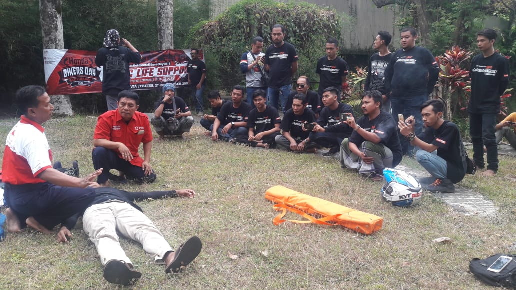 70 Anggota Komunitas Honda Ikuti Pelatihan Basic Life Support di Tretes Mojokerto 3 IMG 20181030 WA0003