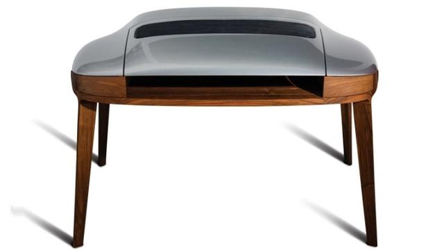 Meja Ini Hasil Perkawinan Porsche dengan Perusahaan Furniture 1 Meja Porsche
