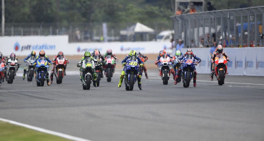10 Fakta Benua Kuning: Rossi Bagai Matahari di Asia, Namun Seperti Bulan Redup di Thailand 3 MotoGP Thailand Valentino Rossi Maverick Vinales