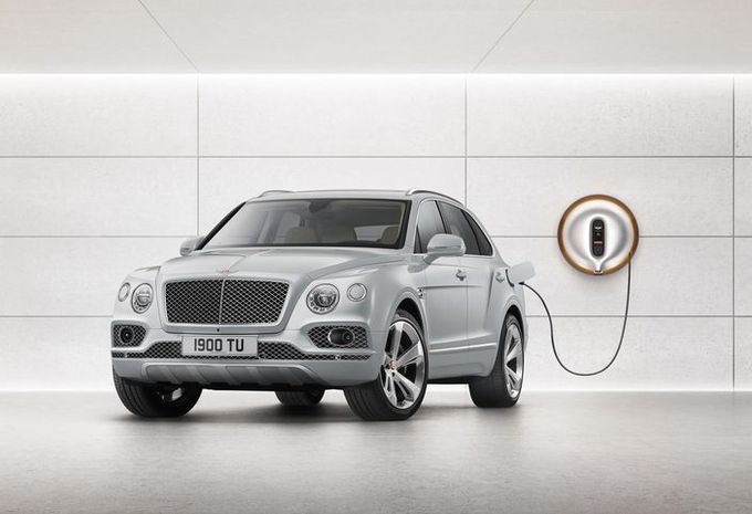 Rolls-Royce akan Bergabung di Era Kendaraan Hybrid 2 bentley bentayga hybrid