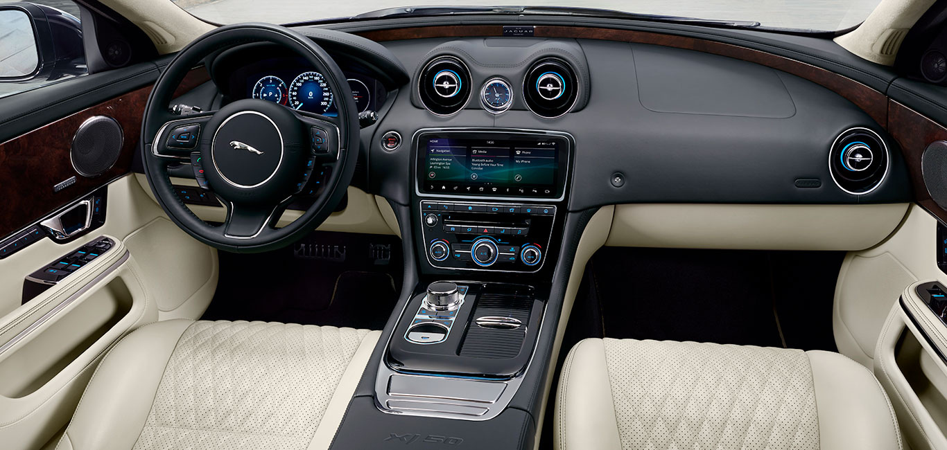 Petani di India Berhasil Membeli Mobil Jaguar Idamannya 2 jaguar xj interior