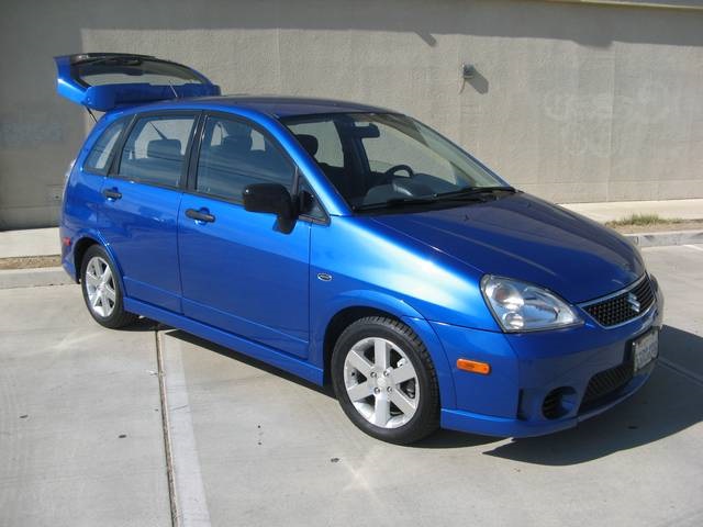 Deretan Mobil Suzuki yang 'Pensiun Dini' 1 suzuki aerio