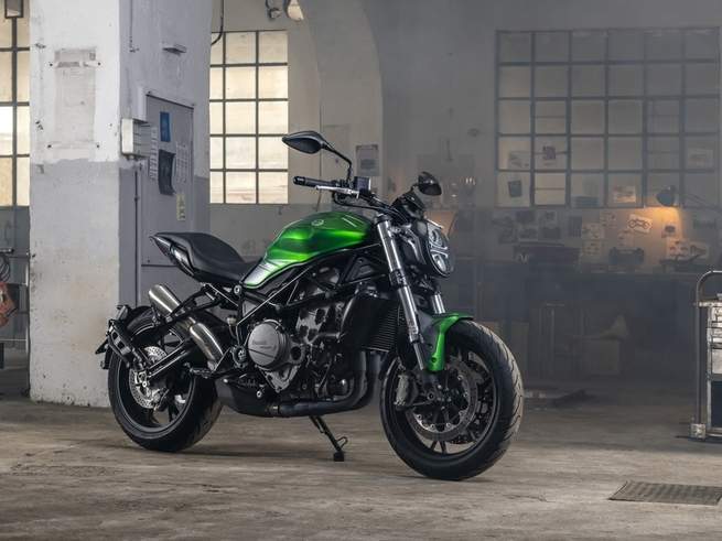 Moge China Benelli 752S Paralel-Twin Roadster Ini Bikin Yamaha MT-07 Ketar-Ketir ! 1 Moge China Benelli 752S Paralel Twin Roadster 4