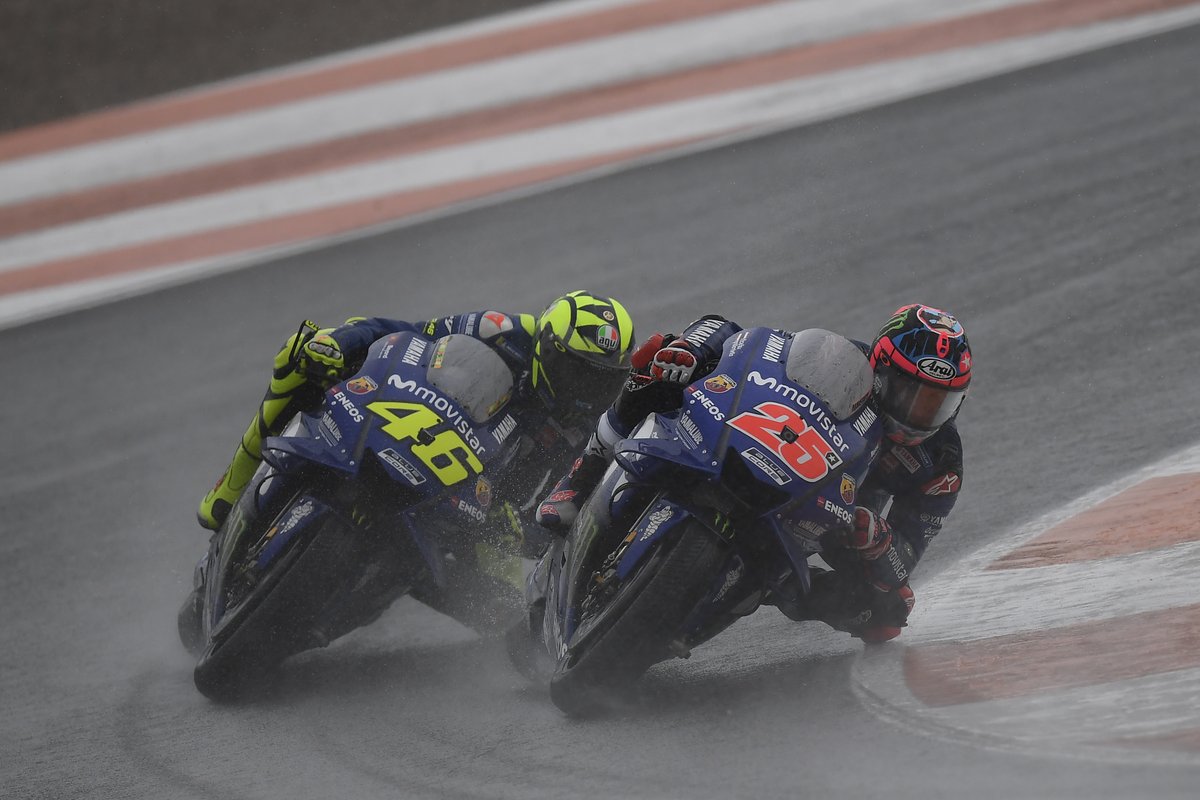 Yang Harus Dilakukan Maverick Vinales Untuk Kalahkan Valentino Rossi 2 Valentino Rossi Maverick Vinales