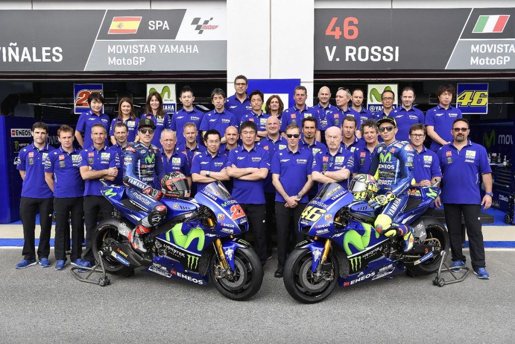 Duh! 10 Teknisi Yamaha Valentino Rossi Terancam Tak Bisa Masuk Eropa 2 Yamaha MotoGP Team Valentino Rossi - Maverick Vinales