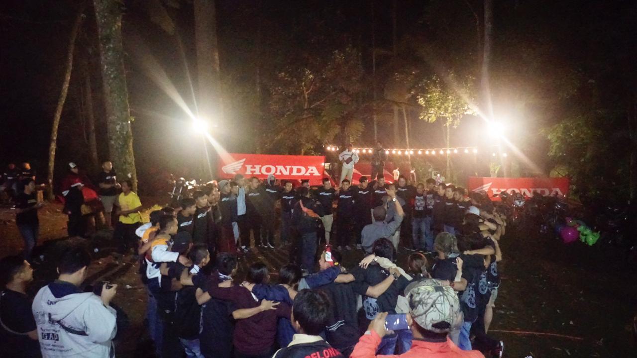 Momen Perekat Persaudaraan Komunitas CBR 250 RR Jawa Timur 3 9857d963 38c3 4af6 8fa8 4324ddd4e10e