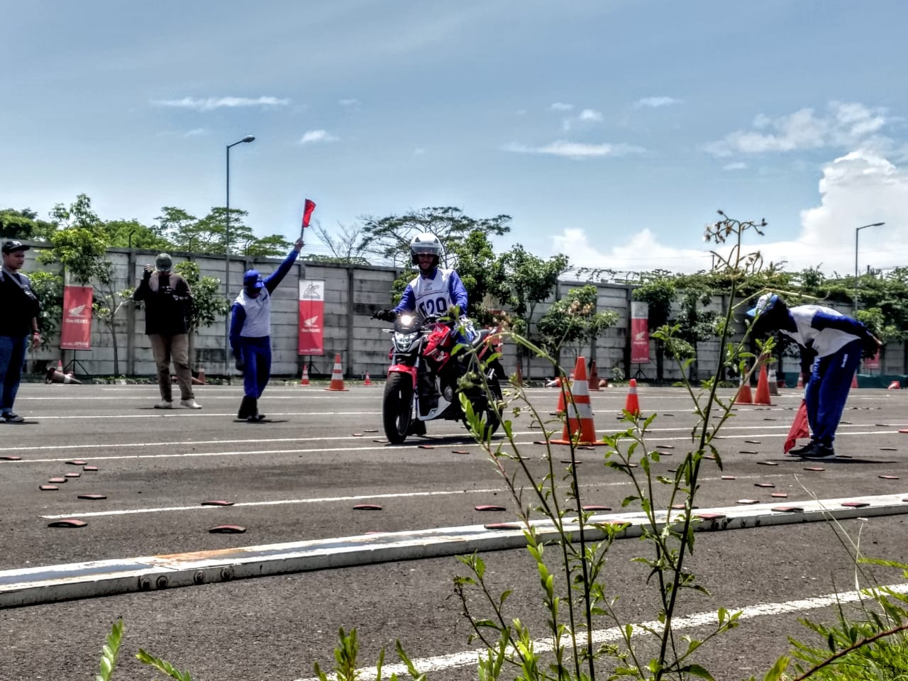 6b9d952a 962e 4d16 91f1 1601eabba08d